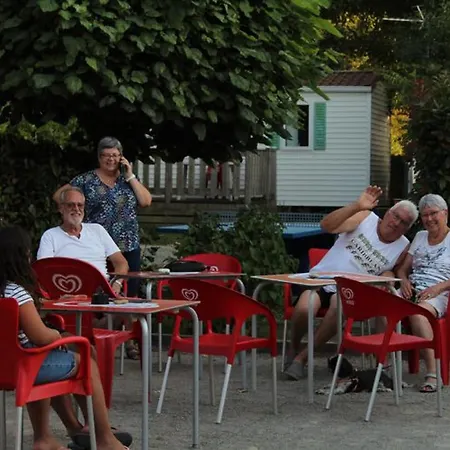 Mobil 6 Pers Avec Terrasse Aux Achards - Api-1-52-602