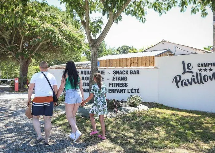 Mobil 6 Pers Avec Terrasse Aux Achards - Api-1-52-602 Les Achards (Vendee)