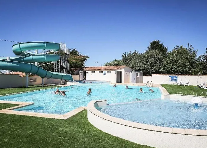 Kemping Mobil 6 Pers Avec Terrasse Aux Achards - Api-1-52-602 Les Achards (Vendee)