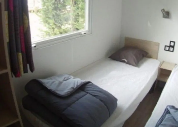 Кемпинг Mobil 6 Pers Avec Terrasse Aux Achards - Api-1-52-602 *