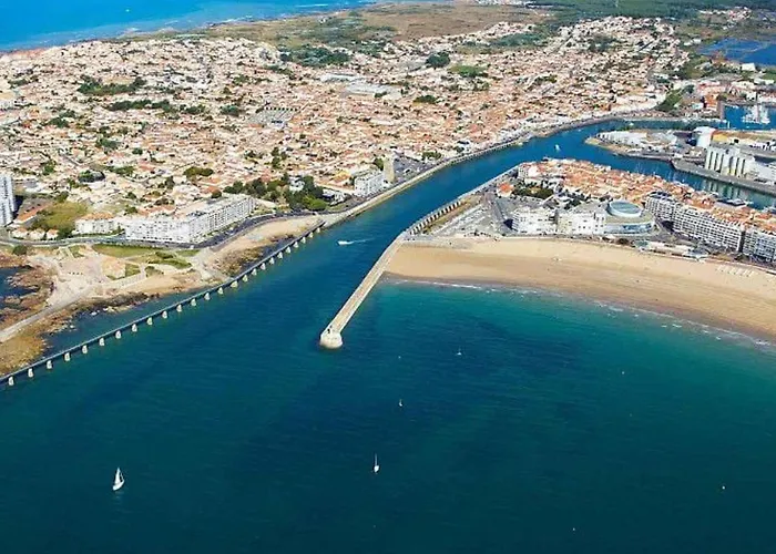 Mobil 6 Pers Avec Terrasse Aux Achards - Api-1-52-602 Кемпинг