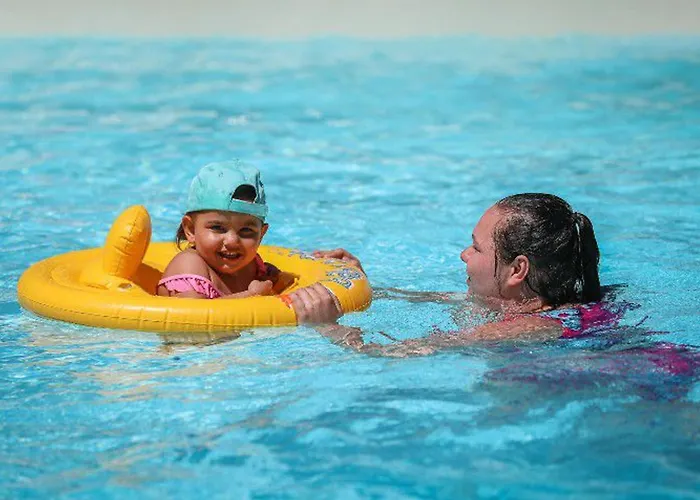 Mobil 6 Pers Avec Terrasse Aux Achards - Api-1-52-602 Les Achards (Vendee)