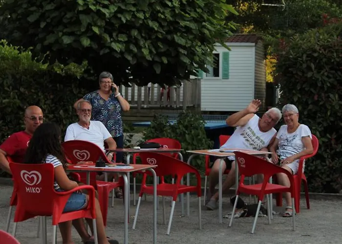 Mobil 6 Pers Avec Terrasse Aux Achards - Api-1-52-602